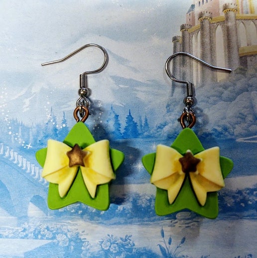 Star Gift Box Dangle Earrings