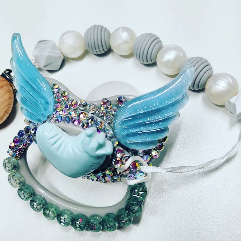 Heartbreaker Adult Pacifier & Clip Set